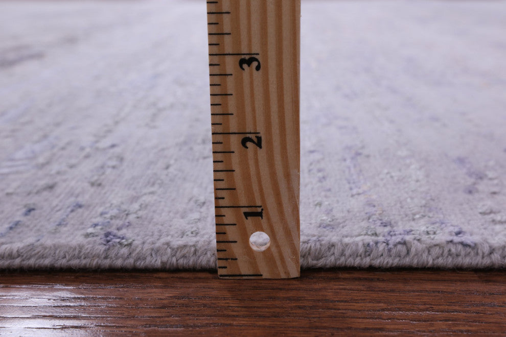 6' 1" X 8' 11" Handmade Abstract Wool and Silk Rug Q8717