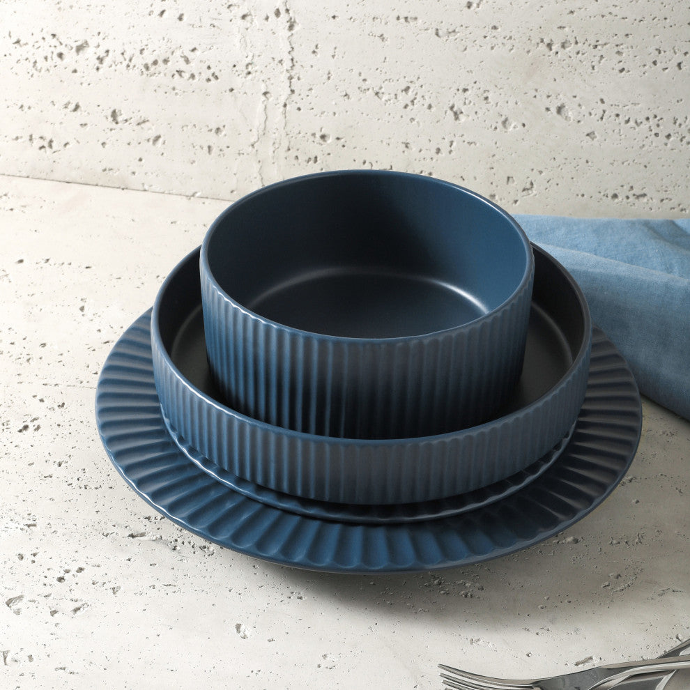 Christian Siriano Lusso Stoneware 16 Piece Dinnerware Set, Ash Blue