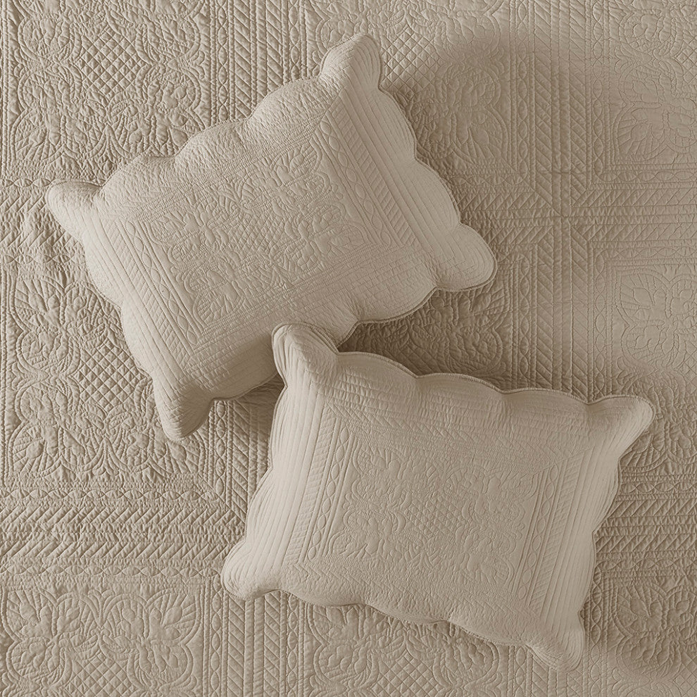 Madison Park Tuscany 3 Piece Reversible Scalloped Edge Quilt Set