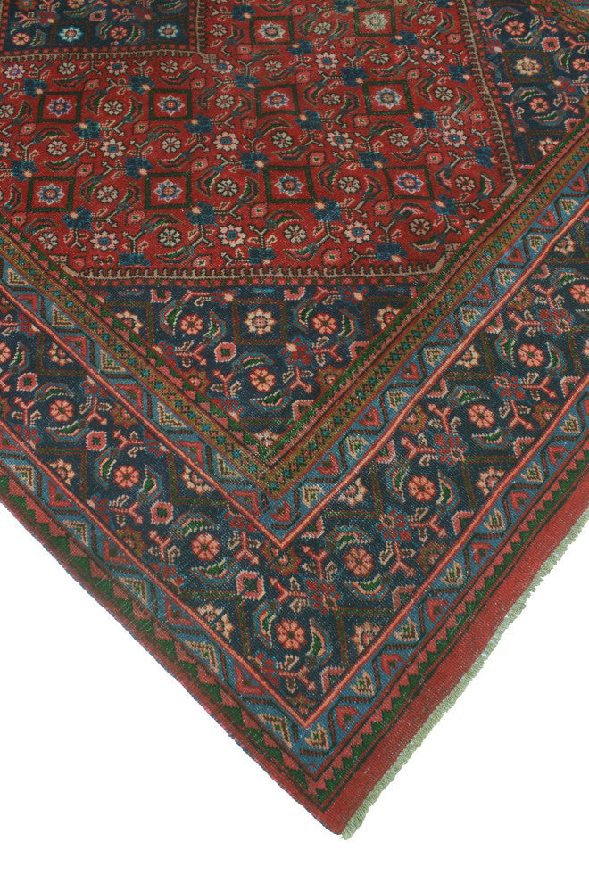 Fine Vintage Distressed Ama Red/Navy Rug, 6'7x10'4