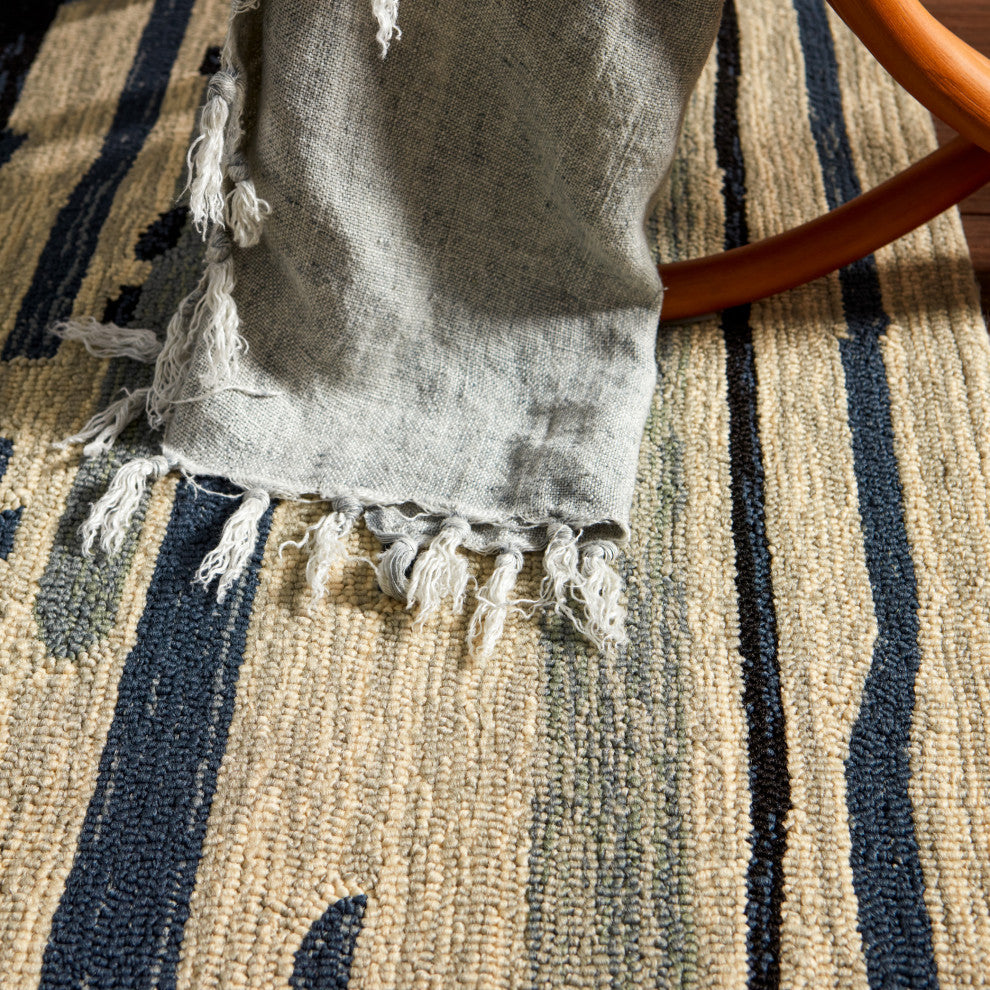 Lauren Wan Sketchy Lines Indoor/Outdoor Abstract Silver/Blue Area Rug, 2'x3'