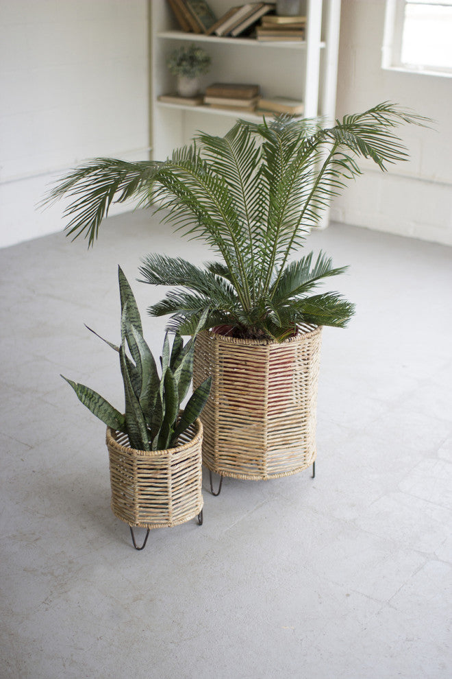 Kalalou A5979 Set Of Two Woven Rush And Iron Baskets