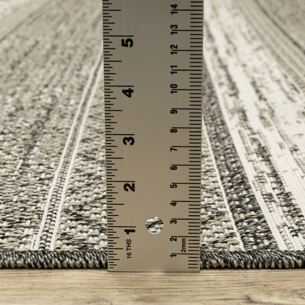 Genoa Southwestern Beige/ Black Flatwoven Indoor-Outdoor Rug Runner 1'10" x 7'6"