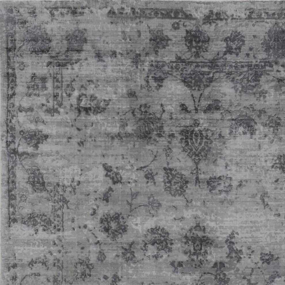9'x12' Gray Hand Loomed Distressed Floral Indoor Area Rug