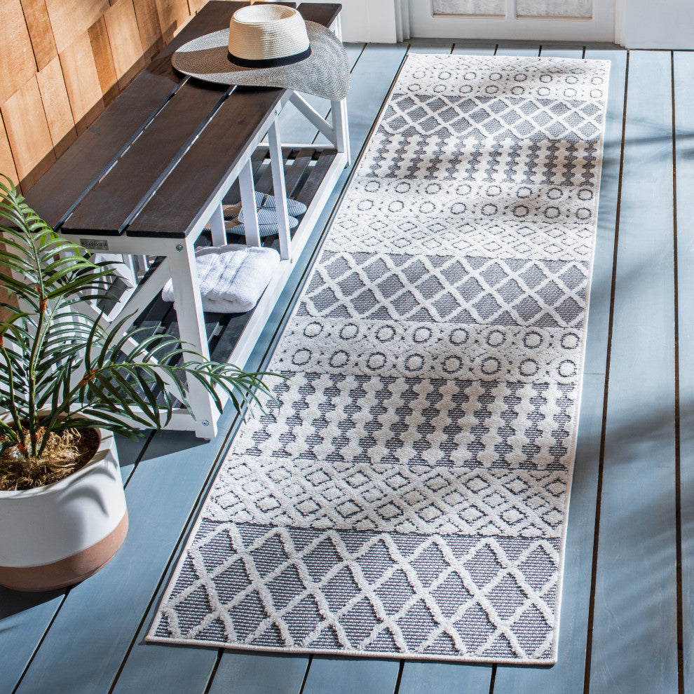 Safavieh Cabana Collection CBN652 Indoor-Outdoor Rug