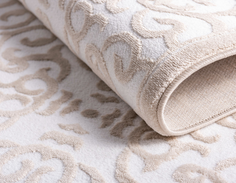 Unique Loom Snow White Johnson Rushmore 2' 0 x 3' 0 Area Rug