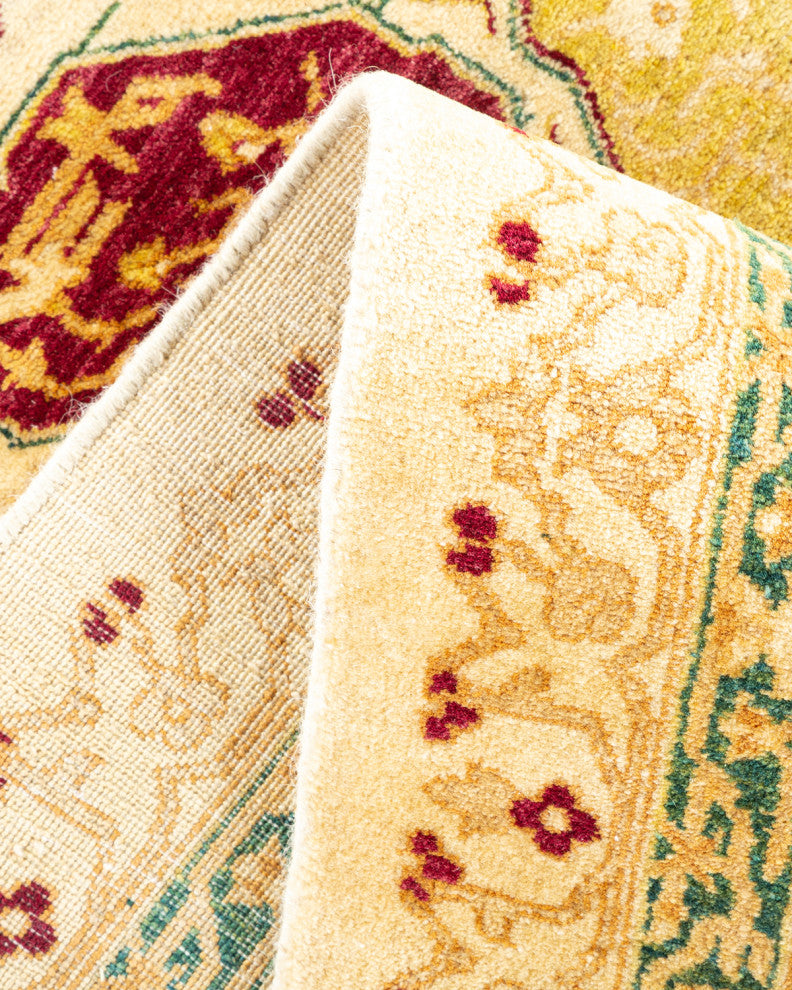 Madison, One-of-a-Kind Hand-Knotted Area Rug Ivory, 6'2"x8'10"