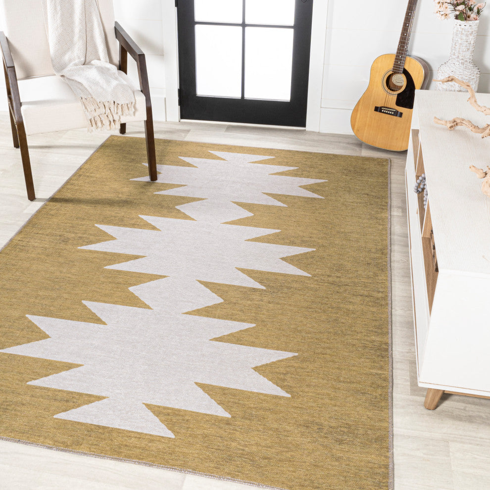 Chayton Minimalist Geometric Machine-Washable Area Rug, Yellow/Cream, 4x6