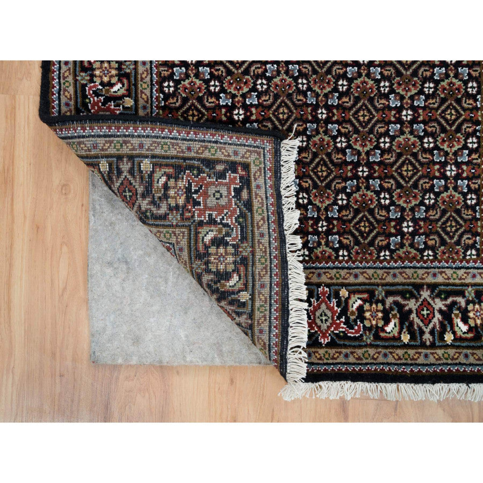 Eerie Black Wool 175 KPSI Mahi Tabriz Hand Knotted Oriental Rug, 3'1"x5'1"