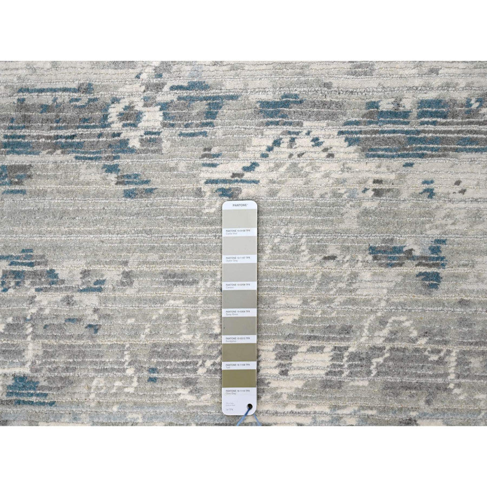 Shadow White Hand Knotted Undyed Wool Nepali Oriental Rug, 9'3"x12'