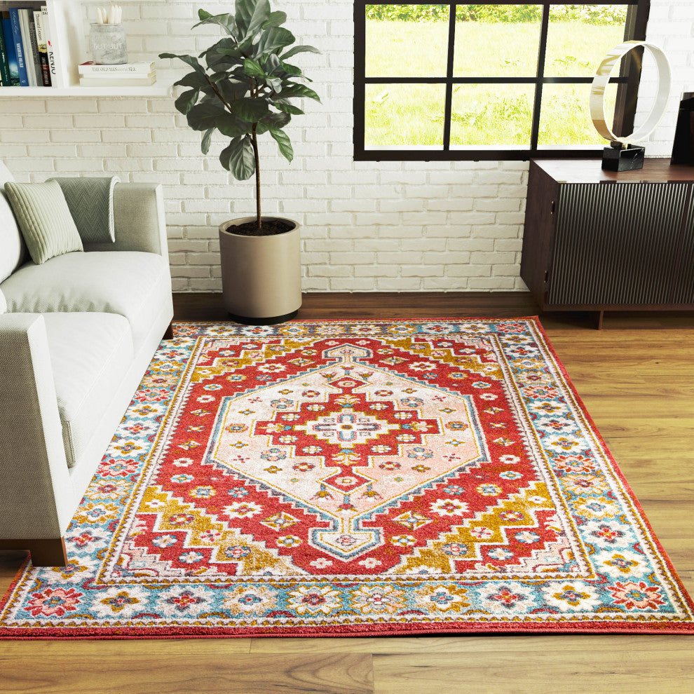 Jolly Traditional Heriz Rug - Terracotta - 7' 10" X 9' 10"