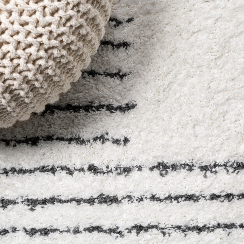Petra Abstract Stripe Geometric Shag, White/Black, 4'x6'
