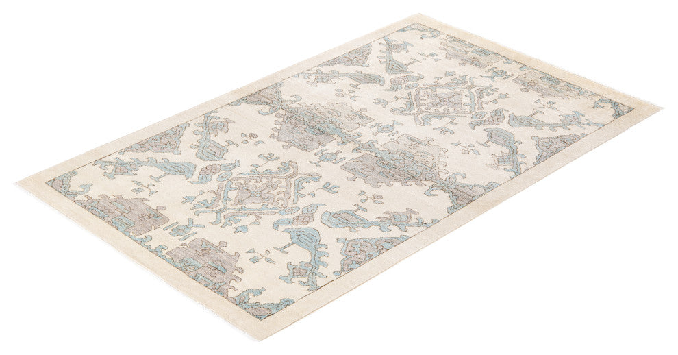 Eclectic, One-of-a-Kind Hand-Knotted Area Rug Ivory, 4'1"x6'6"