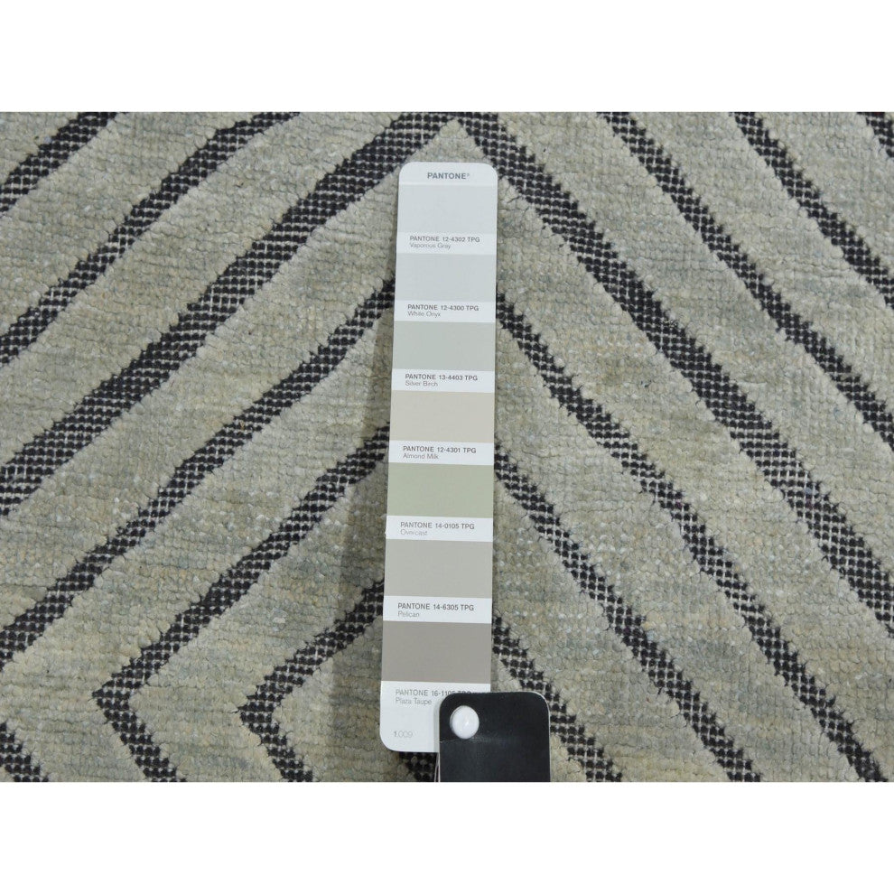 Ivory, Modern Roman Key Design, Silk With Wool Hand Knotted Rug, 9'0"x12'1"