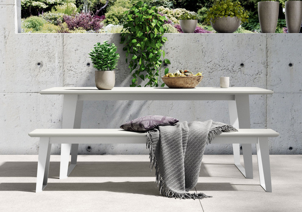 Burbank Bench in White Sand Concrete