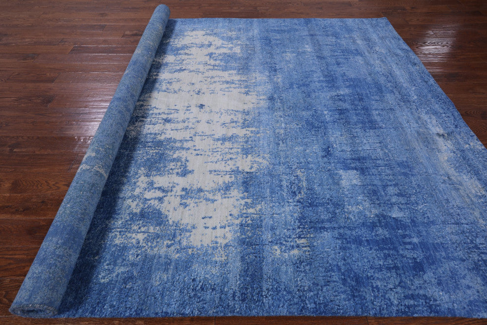 7' 11" X 10' 1" Hand Knotted Modern Wool and Silk Rug Q7147