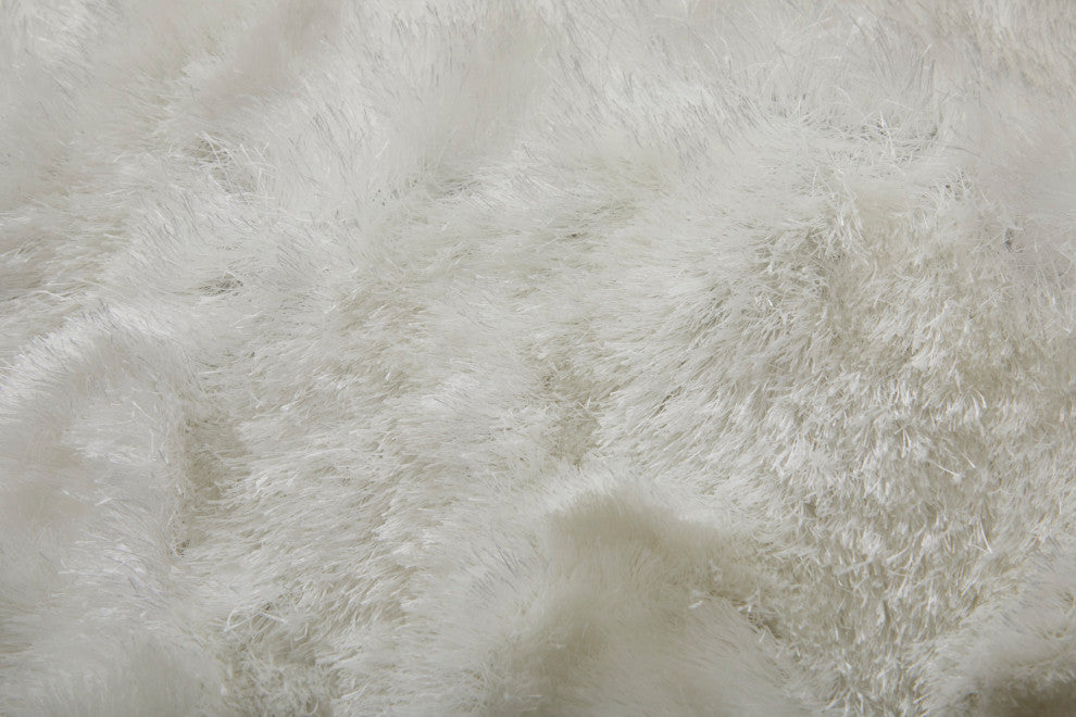 Weave & Wander Armada Plush Shag Rug, White, 4'9"x7'6"