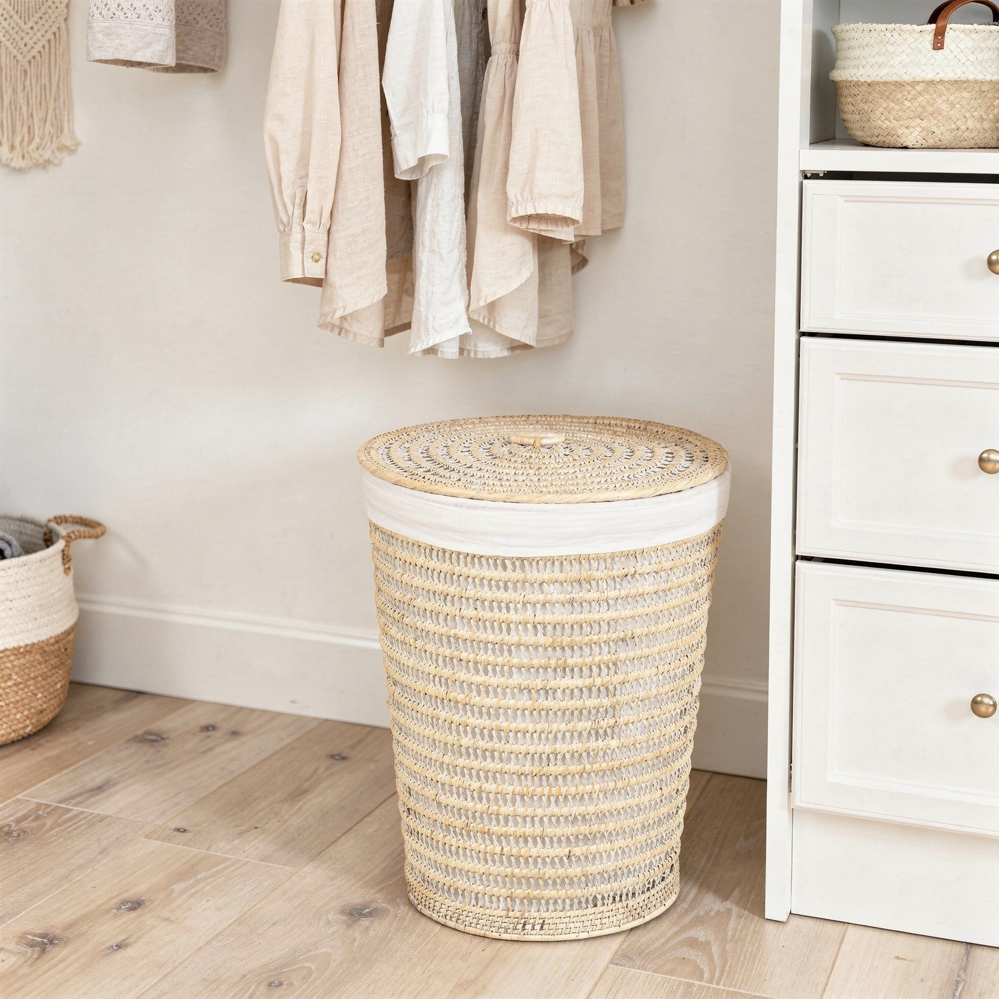 Cambria Rattan Laundry Hamper With Liner, White Wash