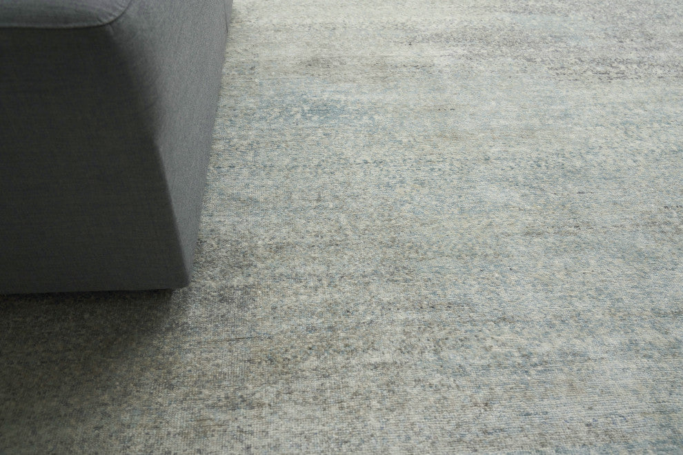 Fine Pure Silk Hand-Knotted Silk Ivory/Dark Gray/Multi Area Rug