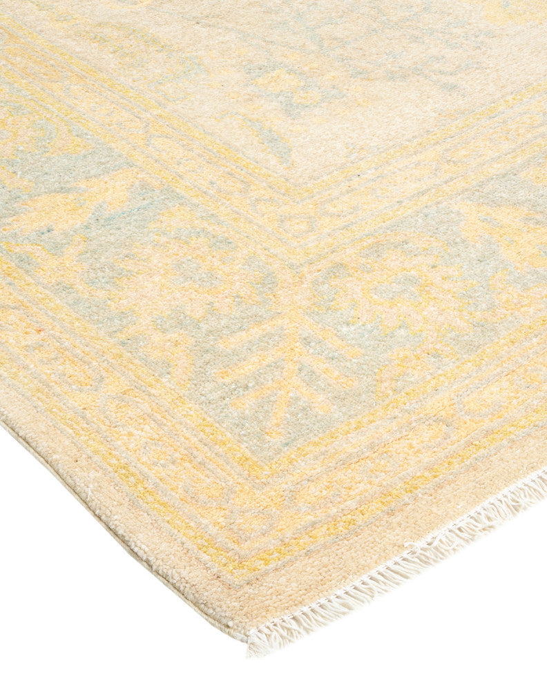 Eclectic, One-of-a-Kind Hand-Knotted Area Rug Ivory, 5'3"x8'0"