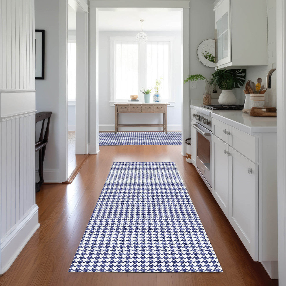 Indoor/Outdoor Hinton HN1 Navy Machine Washable 2'3" x 10' Rug