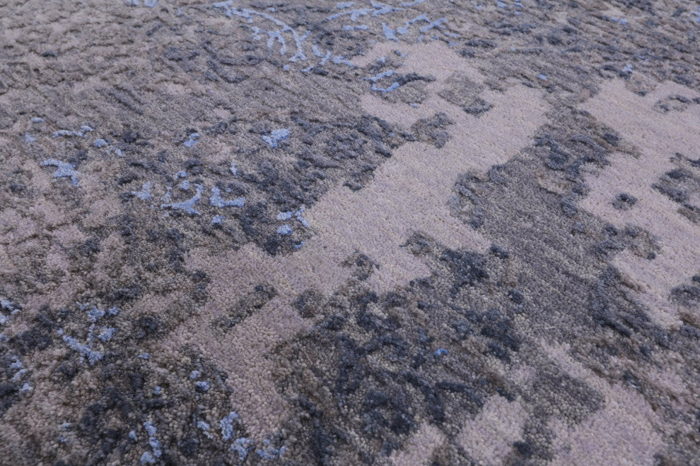Wool and Silk Persian Hand Knotted Rug 8' 0" X 10' 0" Q7176