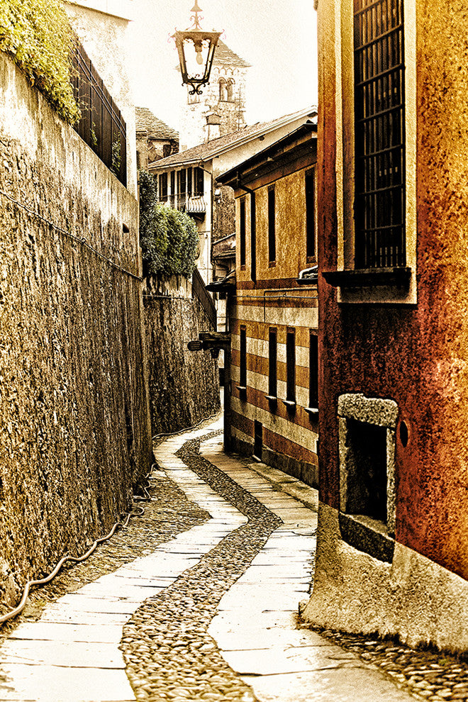 "Hidden Alley" Paper, 20"x30"