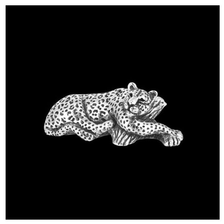 Silver Reclining Leopard Sculpture A501