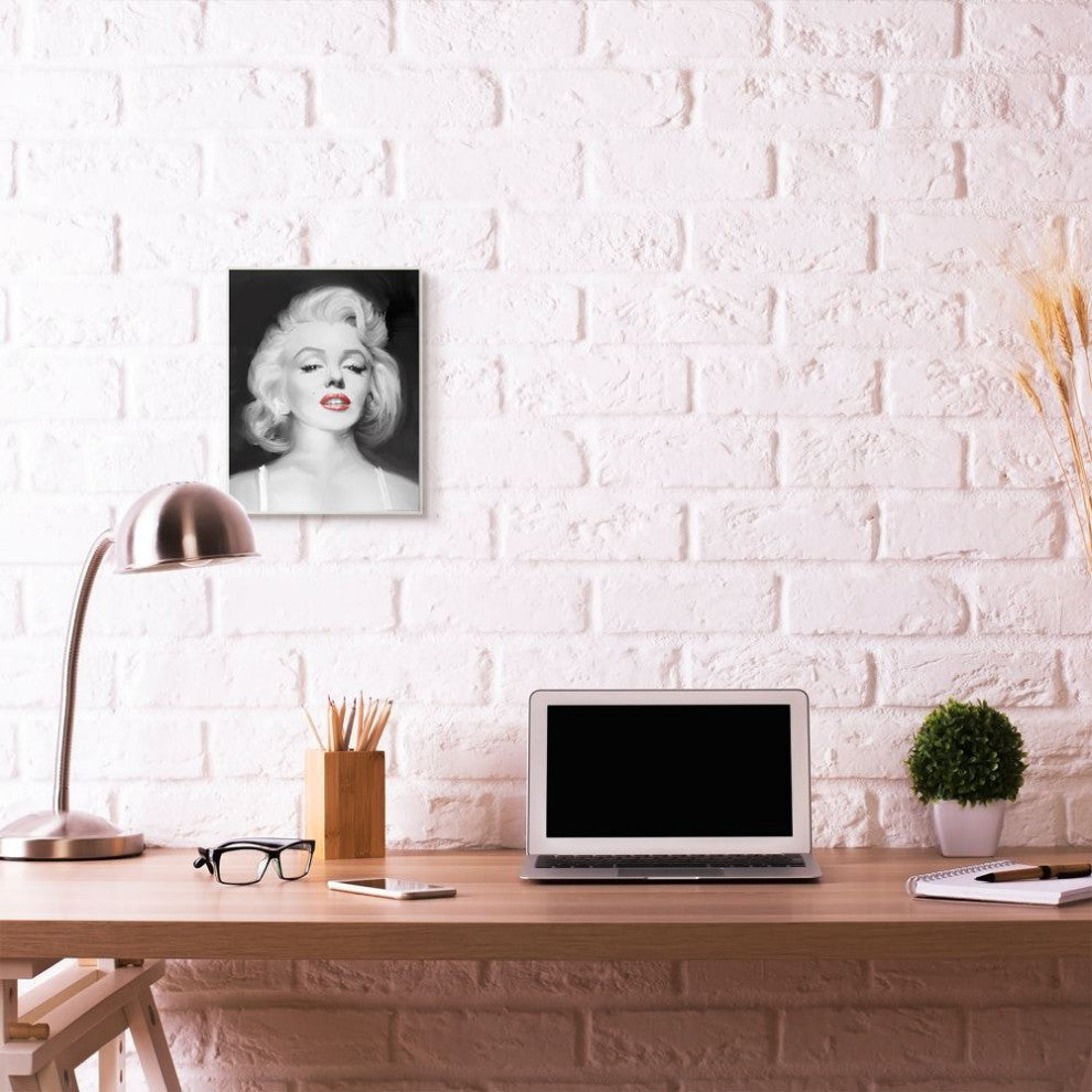 Stupell Industries Marilyn Portrait Red Vintage Hollywood Movie Star, 10 x 15