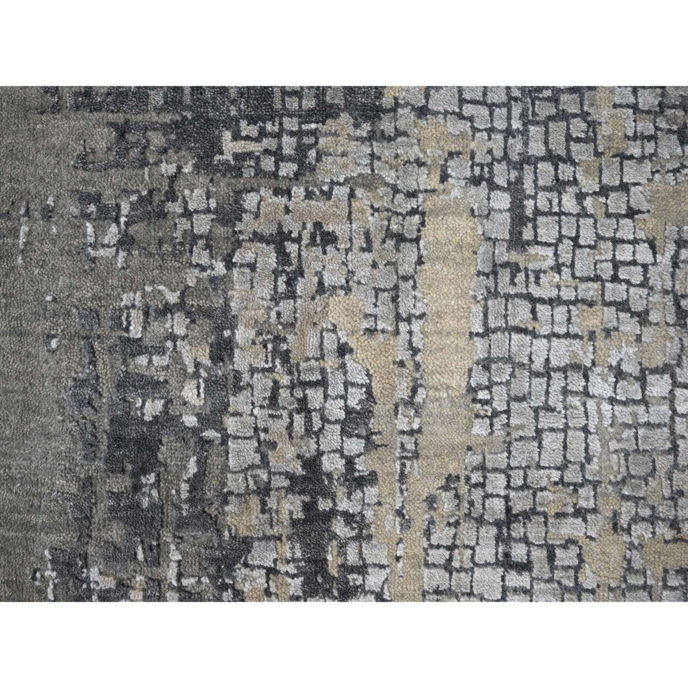 Cloud Gray Hand Knotted Abstract Design Wool and Silk Round Rug 9'10"x9'10"