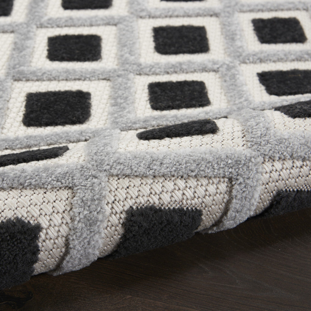 8 x 11 Black White Gray Indoor Outdoor Area Rug