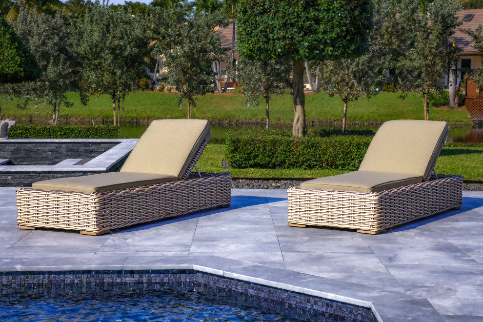 Anna 79x31.5" Patio Wicker Aluminum Frame Sun Lounger, White and Gray