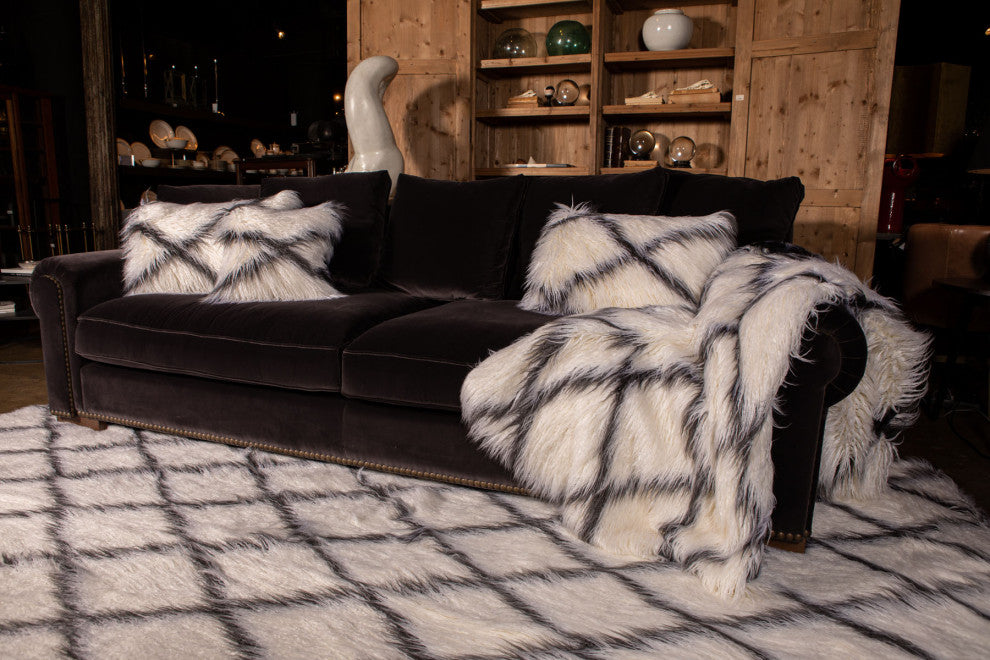 LUZIO Diamond Tibet Vegan Faux Fur Pillow Cover 19.6x19.6