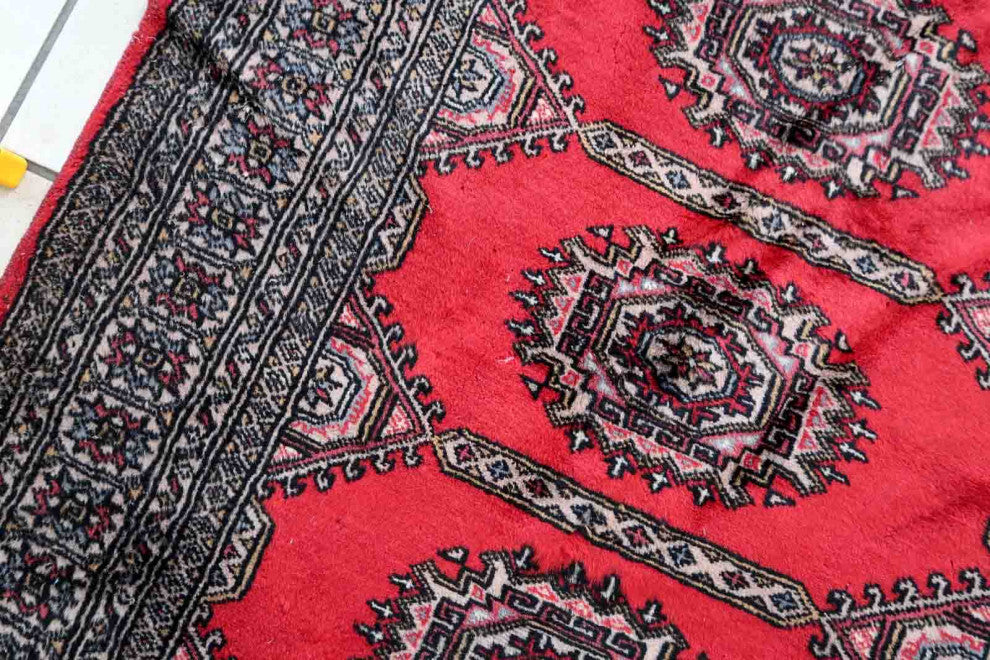 Handmade Vintage Uzbek Bukhara Rug 3'x6.1', 92cmx186cm 1970s