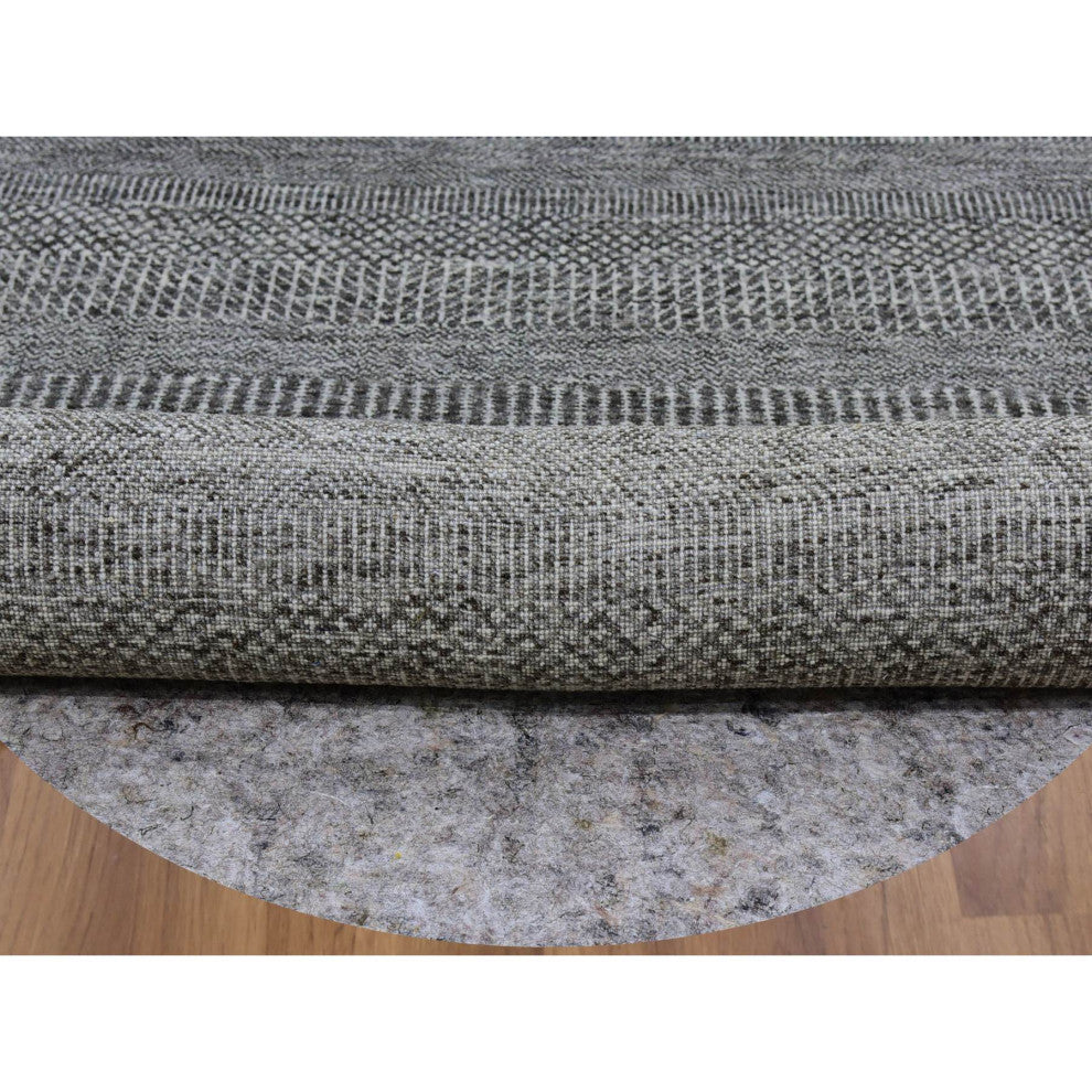 Solid Gray Hand Knotted Undyed Wool Modern Grass Design Round Rug 7'10"x7'10"