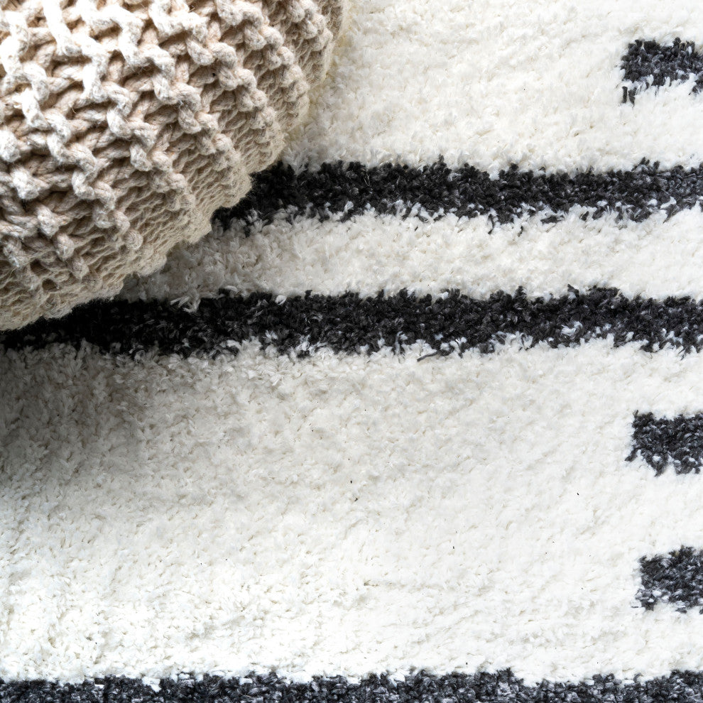 Petra Stripe Geometric Shag, White/Black, 3x5