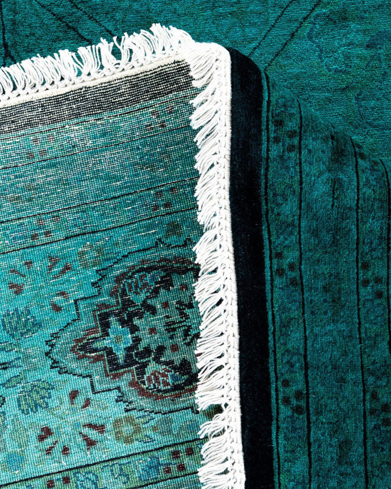 Fine Vibrance, One-of-a-Kind Hand-Knotted Area Rug Green, 8'1"x8'1"