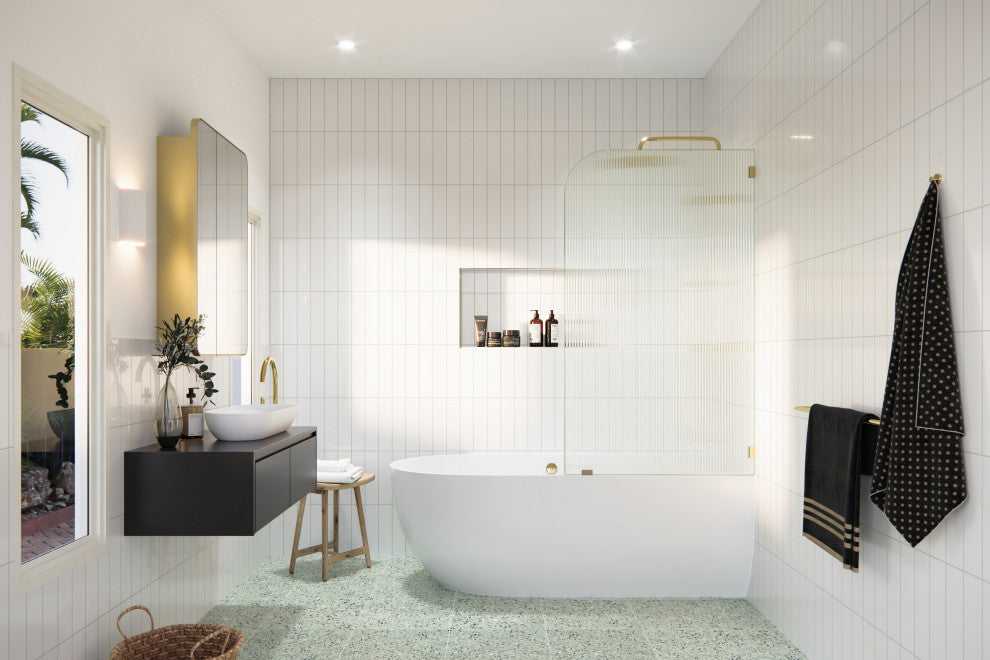 Bathtub Fixed Panel, Fluted Radius, Right Hand, Polished Brass