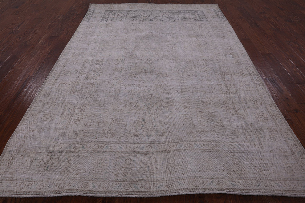 Persian Vintage White Wash Area Rug 6' 8" X 9' 5" Q4654