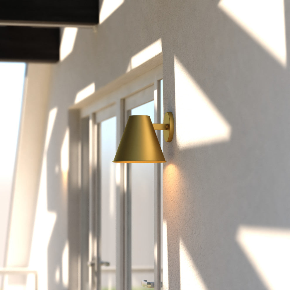 Smith 1-Light Modern Indoor/Outdoor Wall Sconce, Gold, 6.5"wx6.25"hx7.25"d