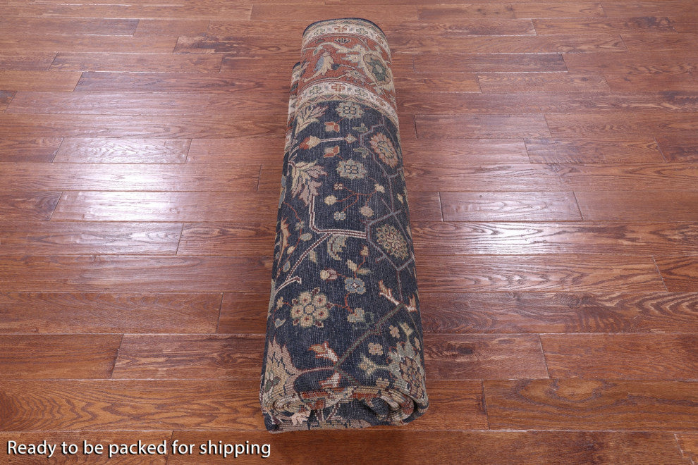 9' Square Heriz Serapi Hand Knotted Wool Rug - Q16014