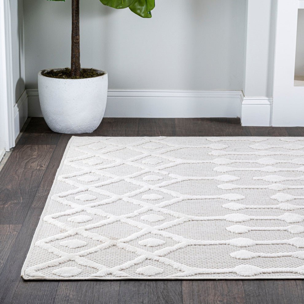 Peralta Moroccan Diamond Indoor/Outdoor Ivory 5 ft. x 8 ft. Area Rug