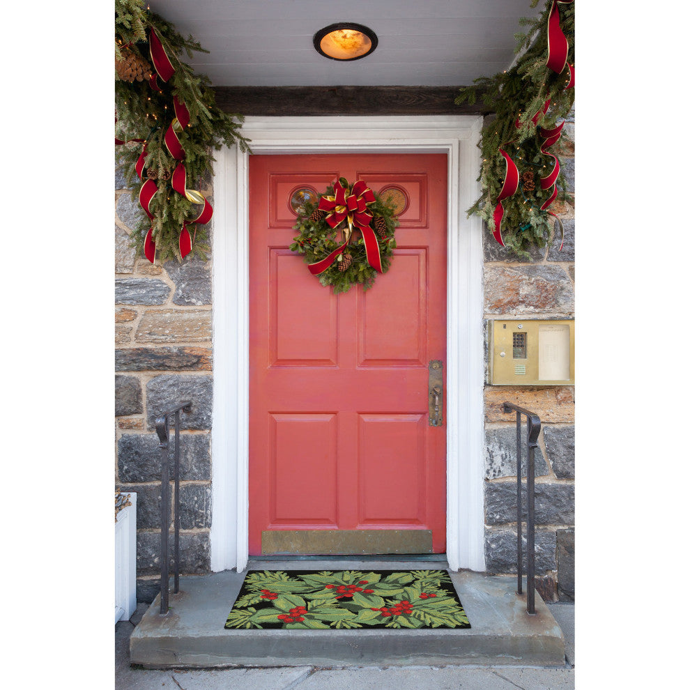 Frontporch Hollyberries Indoor/Outdoor Rug Black 2'6x4'