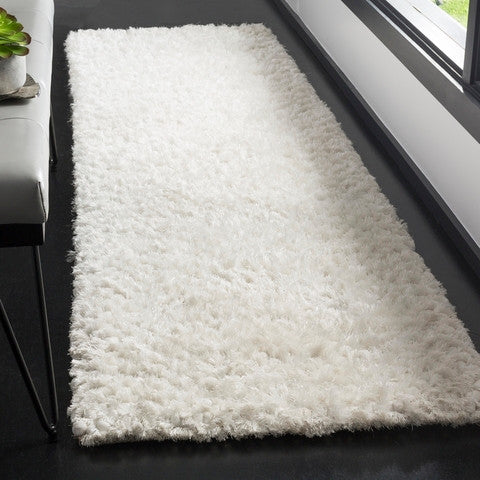 Safavieh Saint Tropez Sts641W Solid Color Rug, Snow White, 9'0" X 12'0"