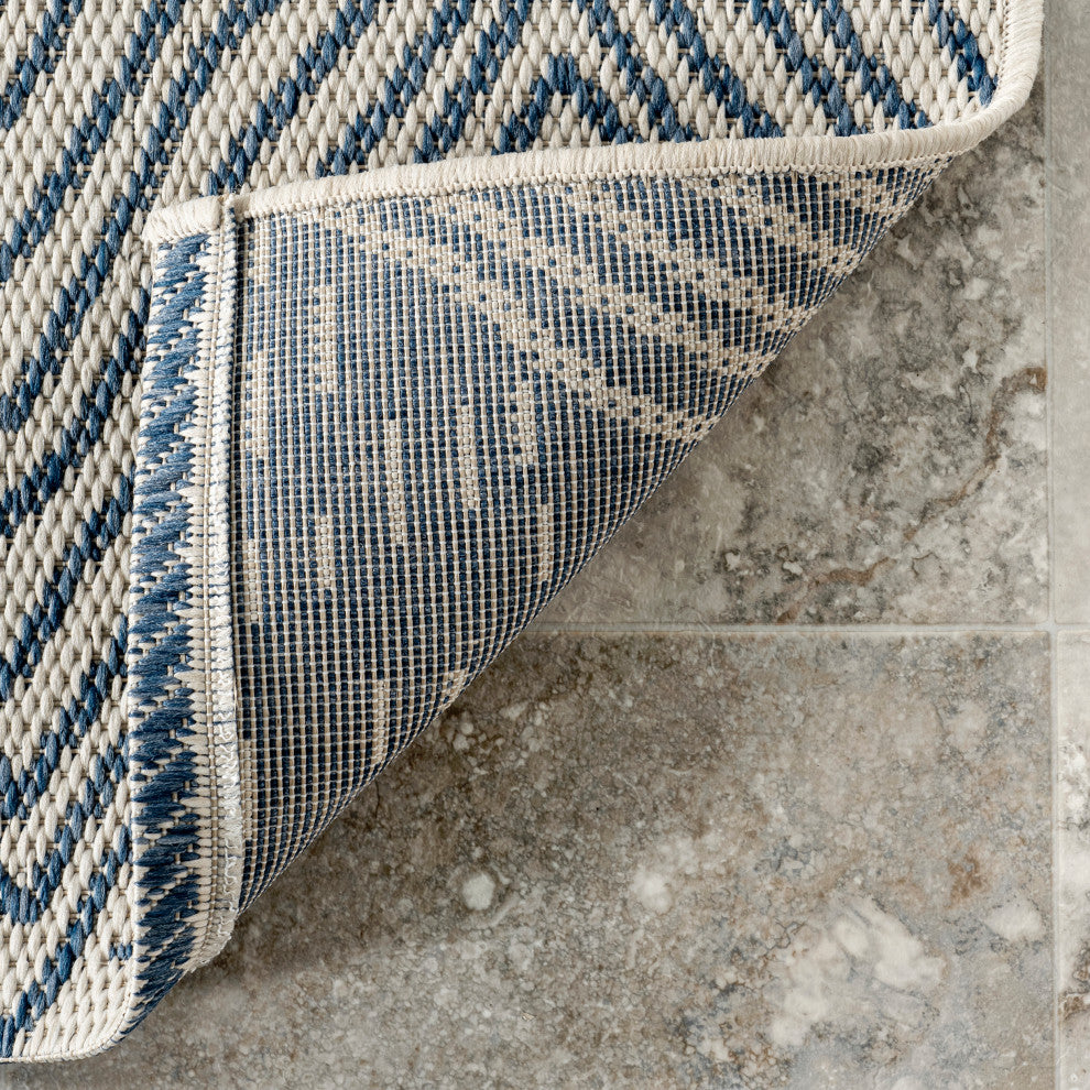Nuloom Geometric Chevron Outdoor Area Rug, Blue 5'3"x7'6"