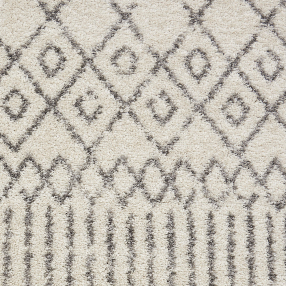 7" x 10" Ivory and Gray Geometric Area Rug