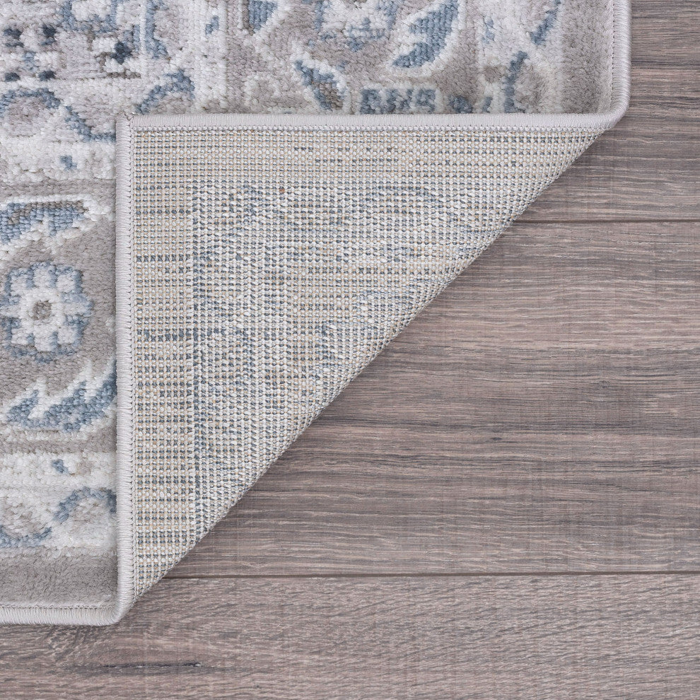 Rosalind Traditional Oriental Gray Rectangle Area Rug, 5' x 7'