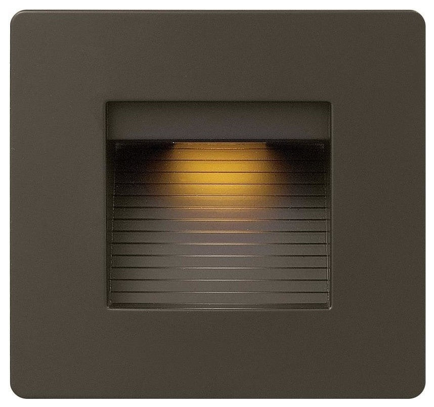 Hinkley Luna 1-Light Aluminum Step Light