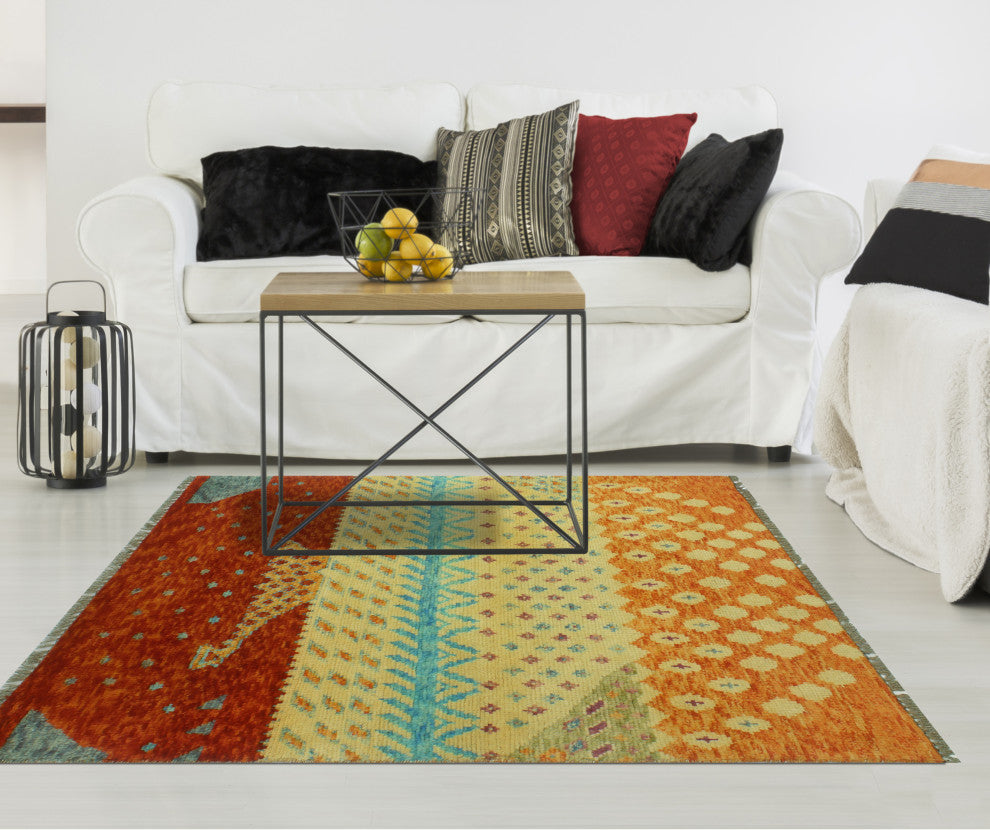 Balochi Parvana Ivory/Red Rug, 3'0 x 4'9