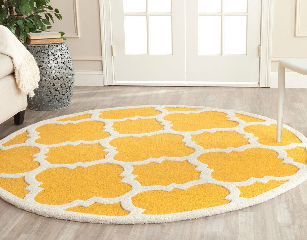 Safavieh Cambridge CAM140Q 8'' Round Gold Rug